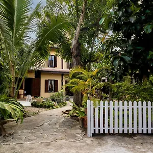 https://khoum-xieng-thong-boutique-villa.hotelsluangprabang.com