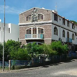 Residencial Maravilha Bed and breakfast