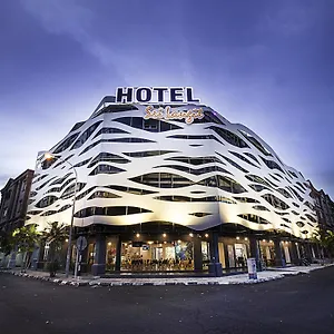 https://sri-langit-hotel-klia.kualalumpurs-hotels.com