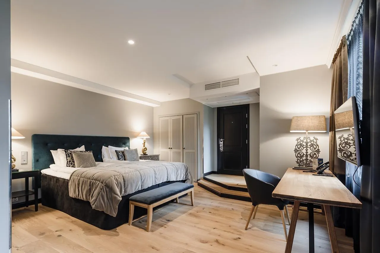 Hotel F6 Helsinki 4*,